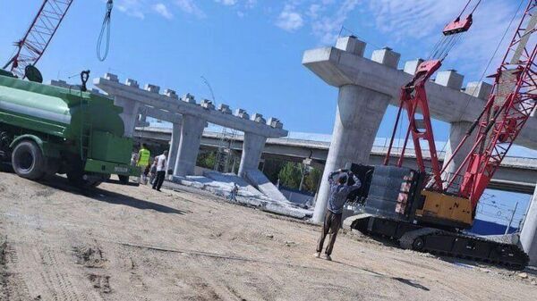 Po faktu obrusheniya balok stroyashegosya mosta v Tashkente zaveli ugolovnoe delo - Sputnik O‘zbekiston