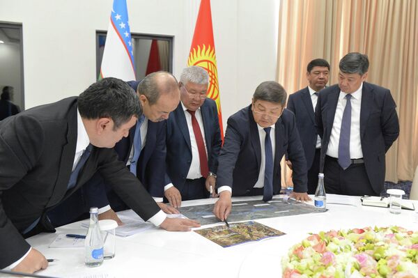 В ходе заседания обсуждались вопросы сотрудничества в торгово-экономической, научно-технической и гуманитарной сферах. - Sputnik Узбекистан