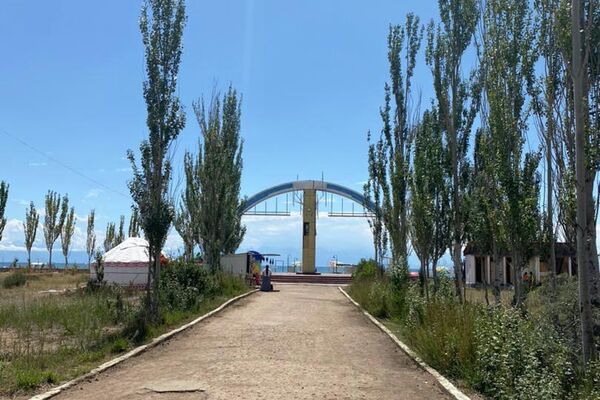 Кыргызстан передает Узбекистану 4 пансионата на Иссык-Куле в пользование на 49 лет. - Sputnik Узбекистан