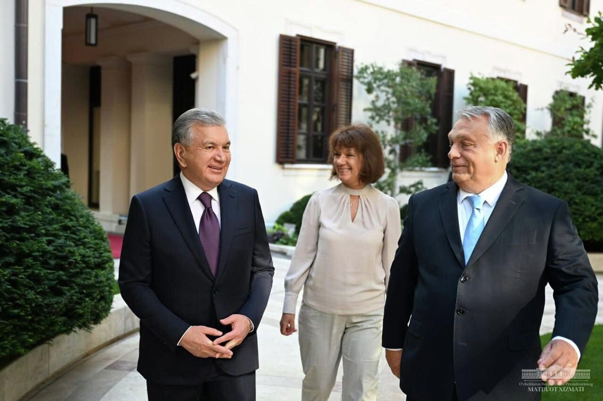 Шавкат Мирзиёев провел встречу с Премьер-министром Венгрии Виктором Орбаном - Sputnik Узбекистан, 1920, 20.08.2023