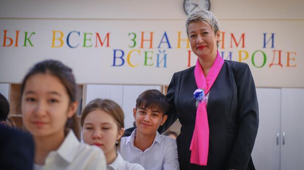 Начало нового учебного года в школах Узбекистана - Sputnik Узбекистан