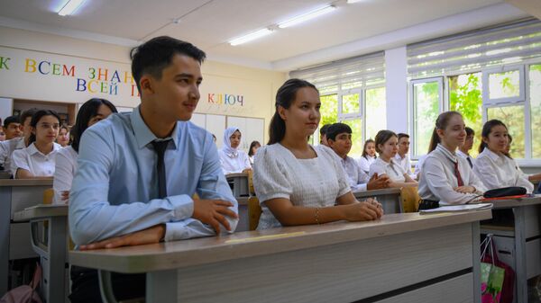 Nachalo novogo uchebnogo goda v shkolax Uzbekistana - Sputnik O‘zbekiston