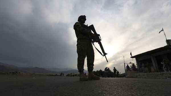 Солдат Афганской национальной армии. Архивное фото - Sputnik Ўзбекистон
