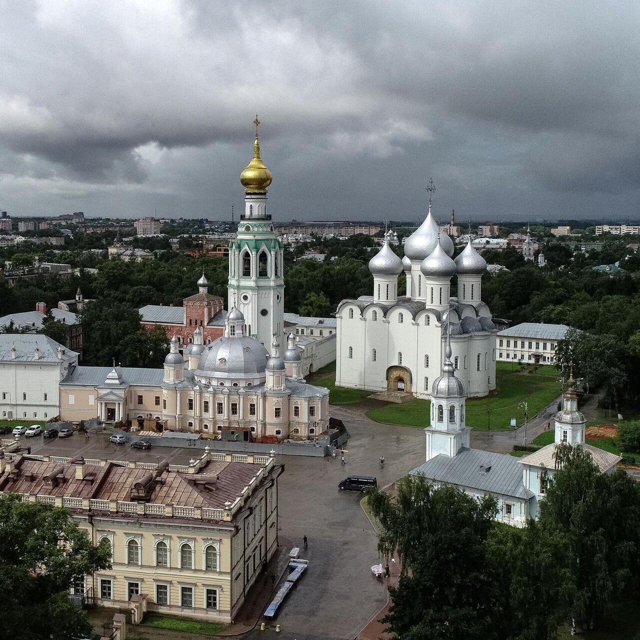 Авиакомпания и банки Вологодской области интересуются рынком Узбекистана