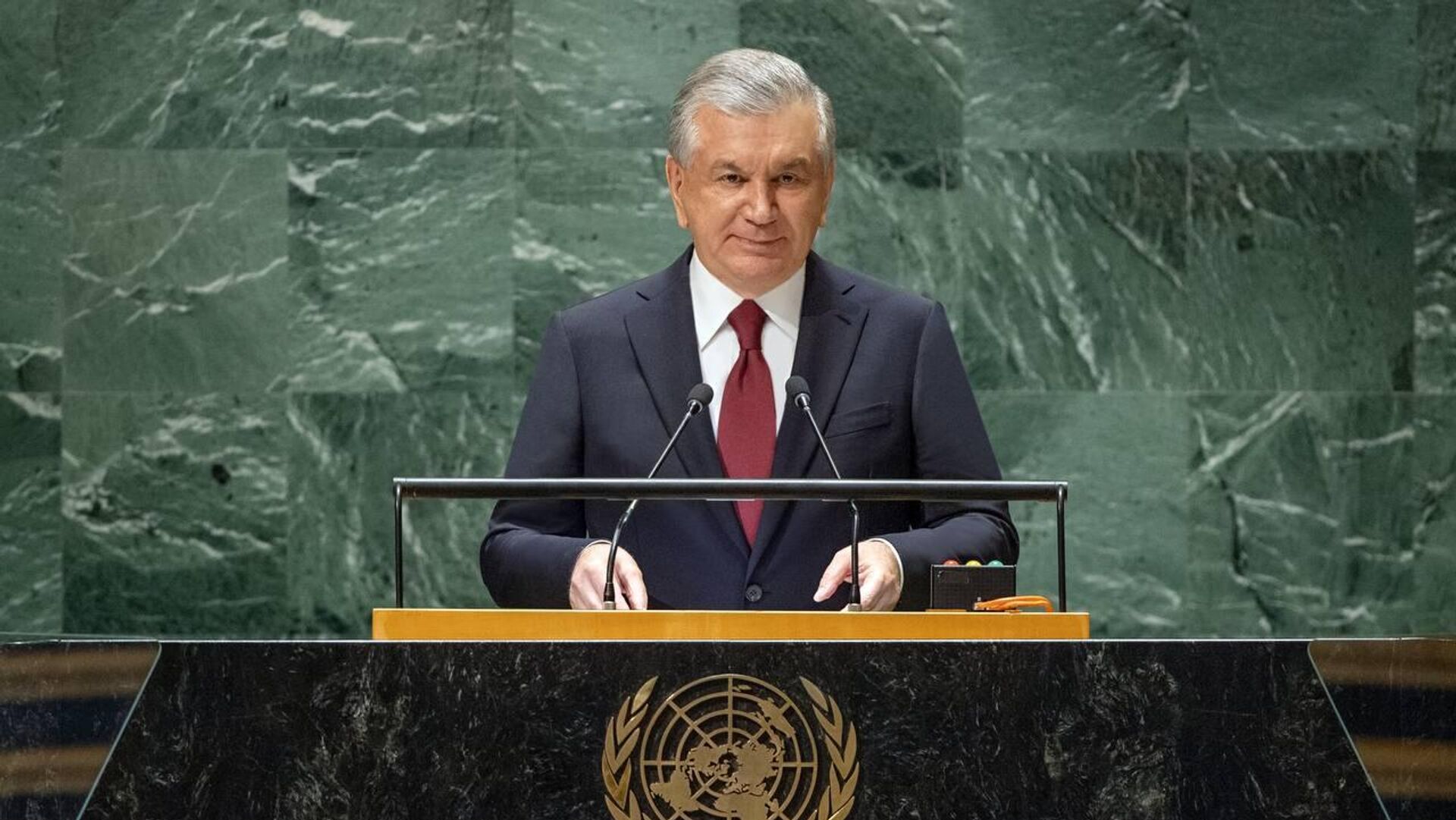 Мирзиёев БМТ Бош Ассамблеясининг 78-сессиясида нутқ сўзлади Мирзиёев БМТ Бош Ассамблеясининг 78-сессиясида нутқ сўзлади - Sputnik Ўзбекистон, 1920, 20.09.2023