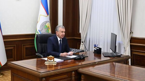 Шавкат Мирзиёев провел совещание по вопросам обеспечения населения качественной питьевой водой. - Sputnik Узбекистан