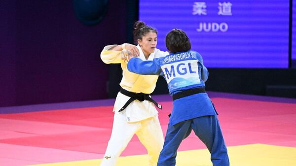Диера Келдиерова завоевала свою первую золотую медаль на XIX Азиатских играх Ханчжоу-2022. - Sputnik Узбекистан