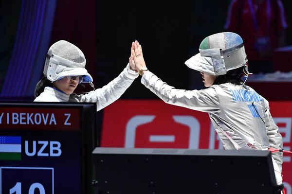 Ханчжоу-2022: узбекские саблистки в полуфинале! - Sputnik Ўзбекистон