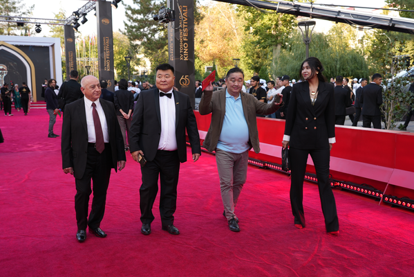 Церемония открытия Ташкентского международного кинофестиваля Жемчужина шелкового пути - Sputnik Узбекистан