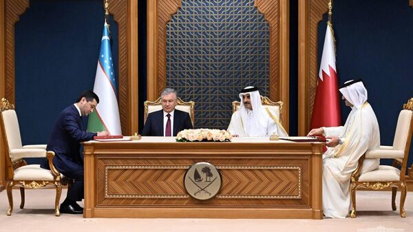 Церемония подписания двусторонних документов между Узбекистаном и Катаром. - Sputnik Ўзбекистон