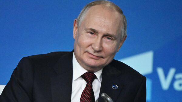 Президент РФ В. Путин принял участие в работе дискуссионного клуба Валдай - Sputnik Ўзбекистон
