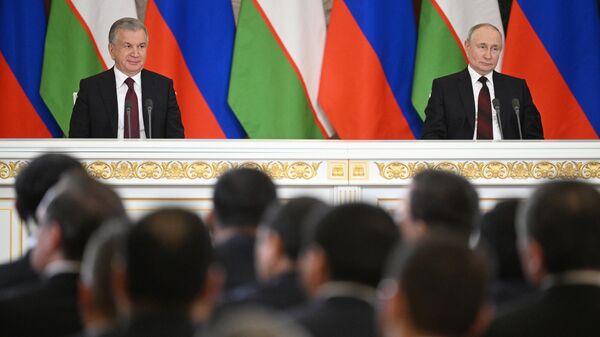 Переговоры президента РФ В. Путина и президента Узбекистана Ш. Мирзиеева - Sputnik Узбекистан