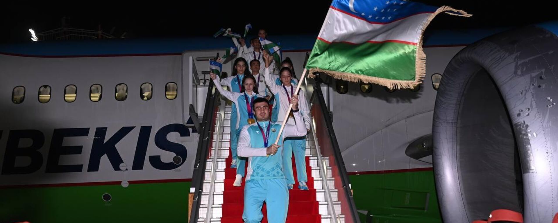 Встреча делегацию Узбекистана, успешно принявшая участие в XIX летних Азиатских играх Ханчжоу-2022 - Sputnik Ўзбекистон, 1920, 09.10.2023