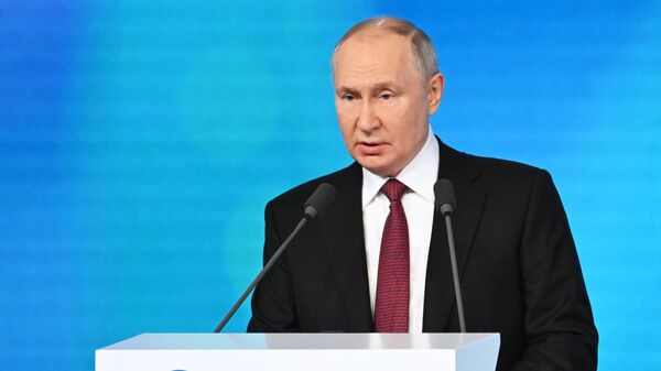 Vladimir Putin. Arxivnoe foto - Sputnik O‘zbekiston