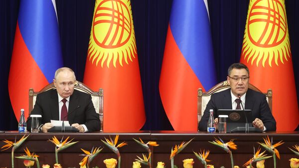 Визит президента РФ В. Путина в Кыргызстан - Sputnik Узбекистан
