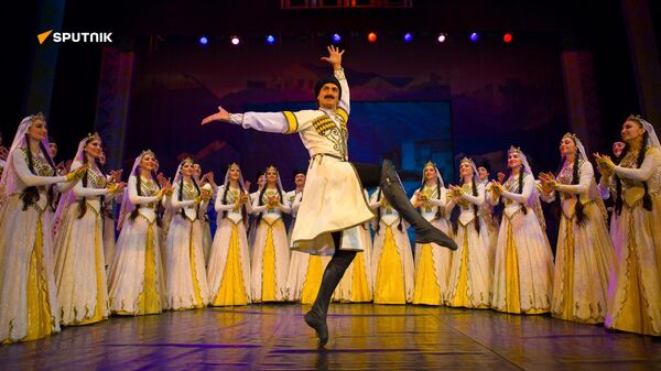 Русские сезоны представили в Ташкенте танцы народов Кавказа - Sputnik Узбекистан