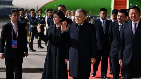 Президент Узбекистана прибыл в Пекин. - Sputnik Узбекистан