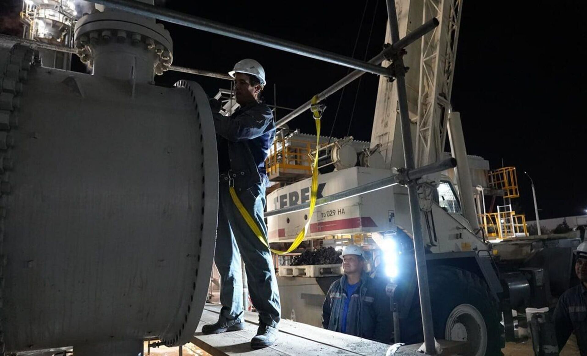 Shurtanskiy gazo-ximicheskiy kompleks nachal rabotat v shtatnom rejime - Sputnik O‘zbekiston, 1920, 18.10.2023