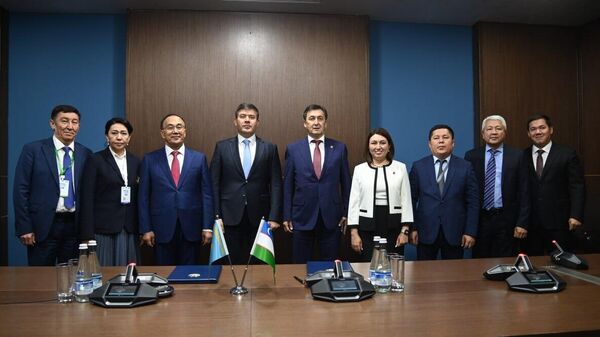 Подписано 10 документов по расширению сотрудничества с казахстанскими вузами.  - Sputnik Узбекистан