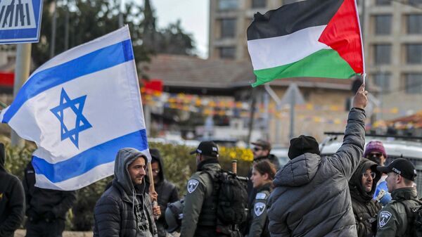 Флаги Палестина и Израиля  - Sputnik Ўзбекистон