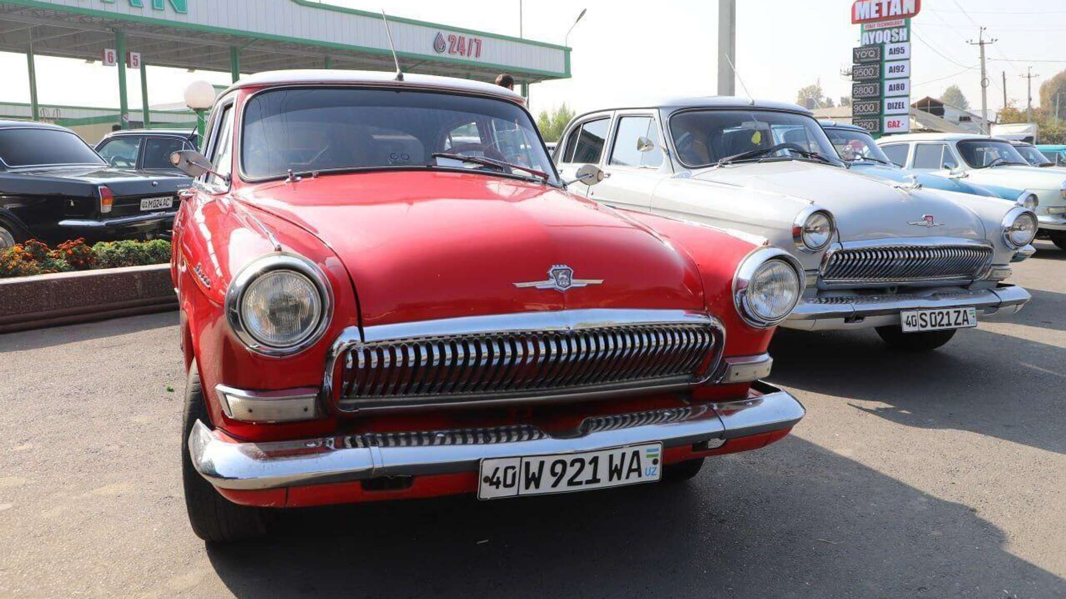 Автосалон фергана аэропорт. Фергана машина бозори. Автосалон узбекистан. Gm avtosalon. Граница достук ош.
