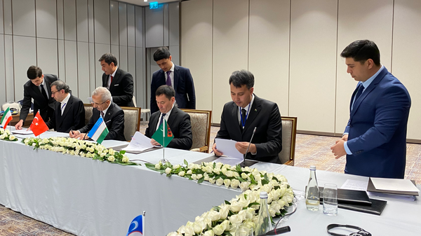 12-заседание министров транспорта Организации экономического сотрудничества (ОЭС). Подписание Ташкентской декларации - Sputnik Узбекистан