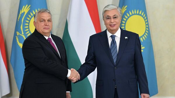 Prezident Kazaxstana i premyer-ministr Vengrii. Arxivnoe foto - Sputnik O‘zbekiston