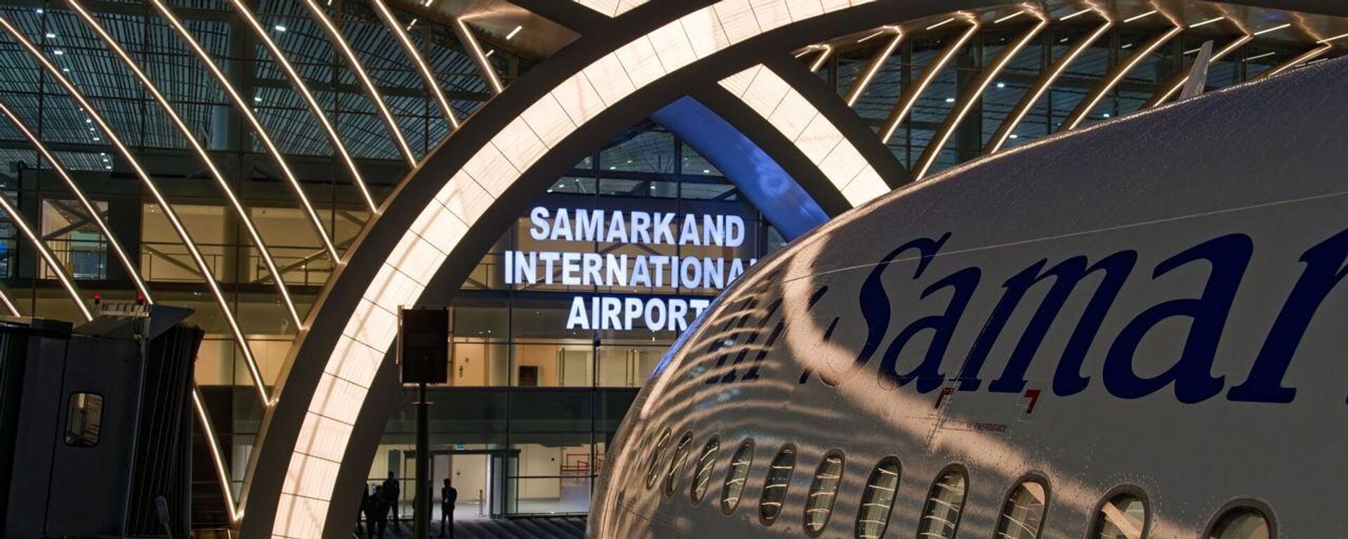 В аэропорту Самарканда встретили первый борт авиакомпании Air Samarkand. - Sputnik Узбекистан, 1920, 31.03.2024