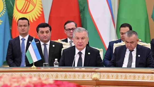 Президент Узбекистана Шавкат Мирзиёев призвал прекратить военные действия на Ближнем Востоке - Sputnik Узбекистан