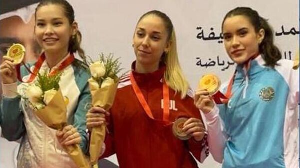 Узбекские саблистки завоевали золото и бронзу на чемпионате мира в Бахрейне. - Sputnik Узбекистан