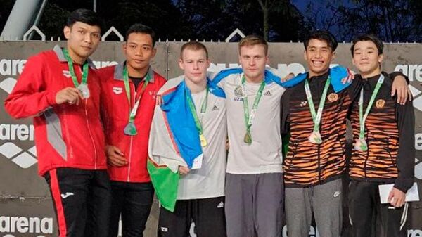 Представители сборной Узбекистана по прыжкам в воду заняли первое место на международном соревновании. - Sputnik Узбекистан