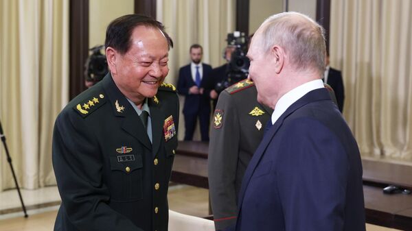 Президент РФ В. Путин встретился с заместителем председателя Центрального военного совета Китая Чжаном Юсей - Sputnik Ўзбекистон