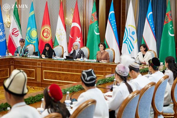 В Ташкенте прошёл Международный форум Дети и молодежь в действии — изменение климата в Центральной Азии. - Sputnik Ўзбекистон