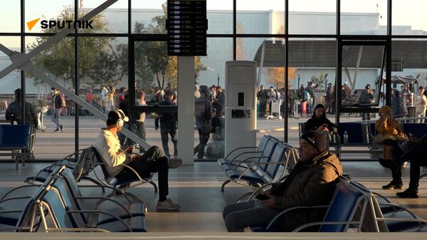 Как выглядит новая зона ожидания для встречающих в ташкентском аэропорту. - Sputnik Узбекистан