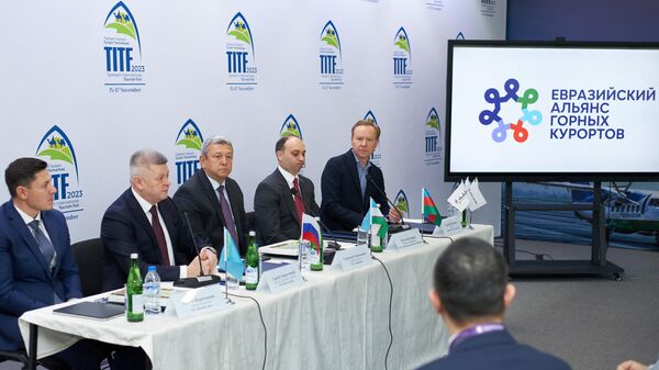 Пресс-конференция Евразийского альянса горных курортов  - Sputnik Узбекистан