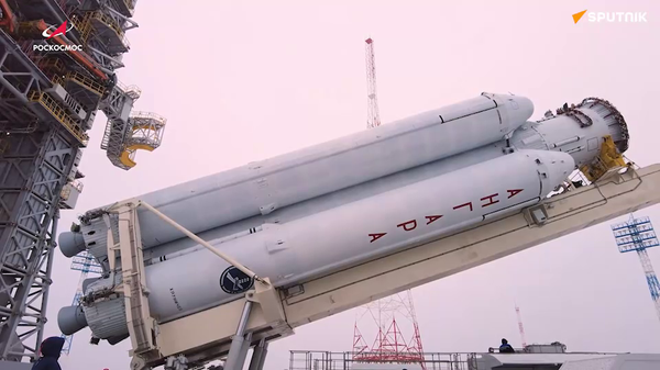 Raketa Angara-NJ proxodit ispqtaniya na kosmodrome Vostochniy  - Sputnik O‘zbekiston