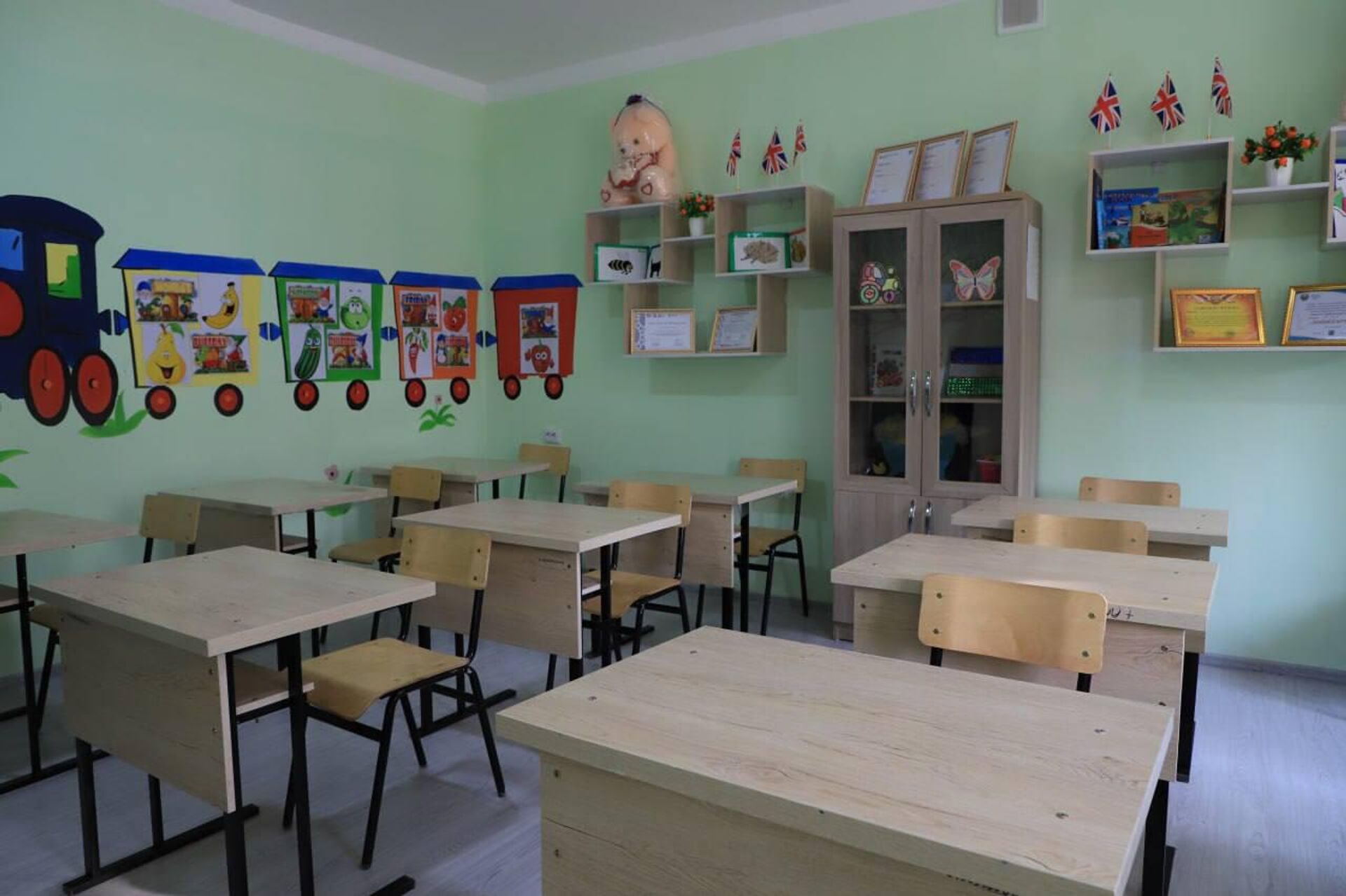 В Бухаре построили новое здание школы-интерната для детей с нарушениями зрения. - Sputnik Узбекистан, 1920, 16.12.2023