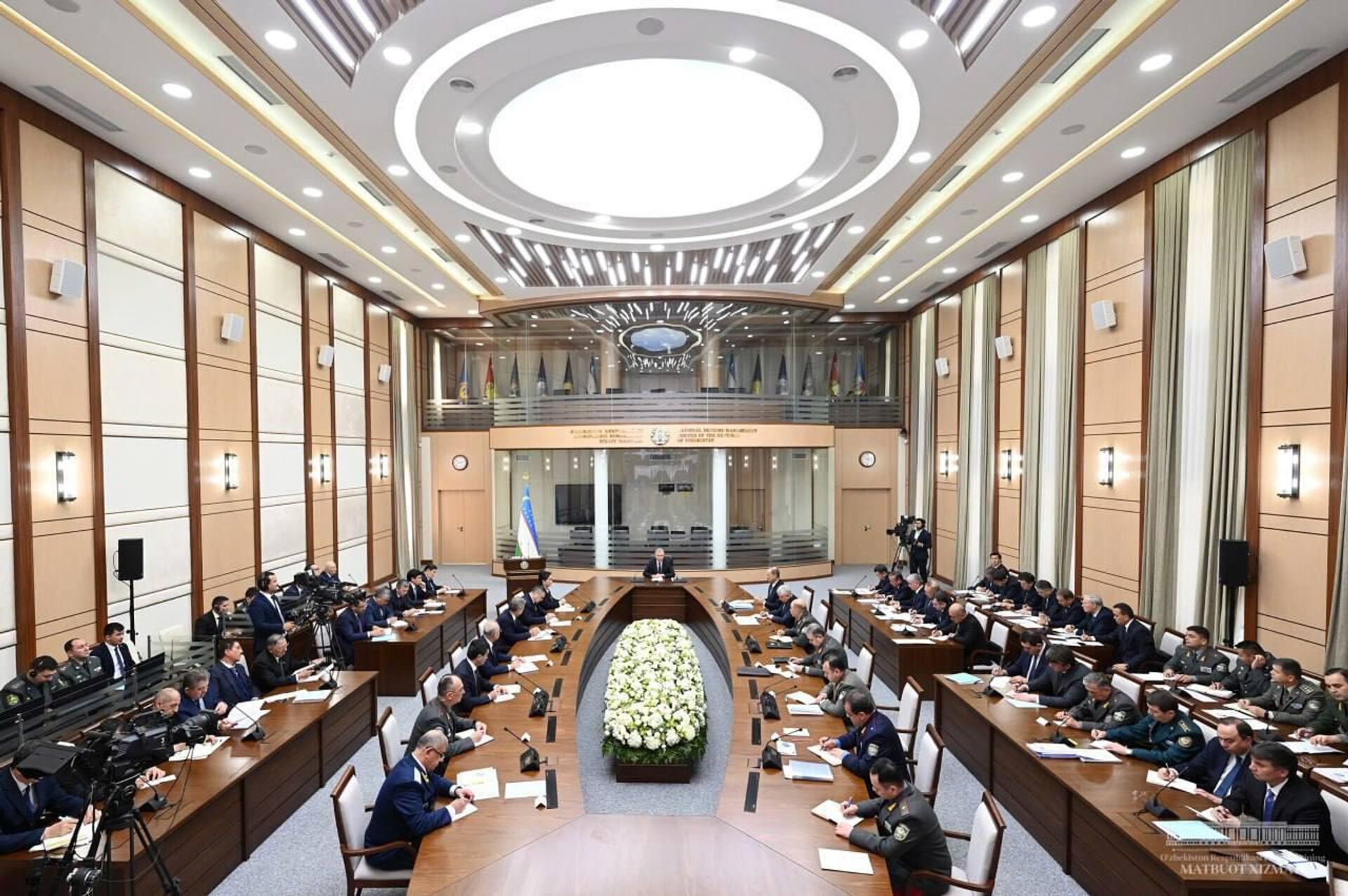 Президент Узбекистана провел расширенное заседание Совета безопасности - Sputnik Ўзбекистон, 1920, 13.01.2024