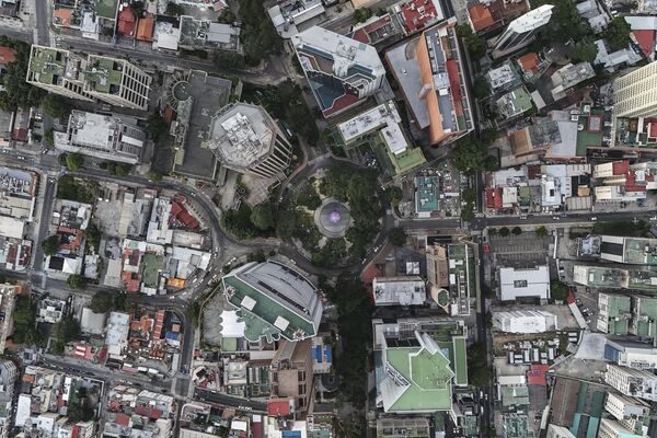Вид с воздуха на площадь Ла-Кастельяна в Каракасе, Венесуэла - Sputnik Узбекистан