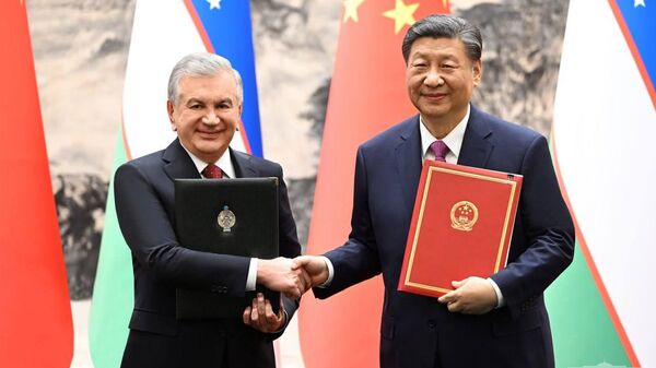 Церемония подписания двусторонних документов между Республикой Узбекистан и Китайской Народной Республикой. - Sputnik Узбекистан