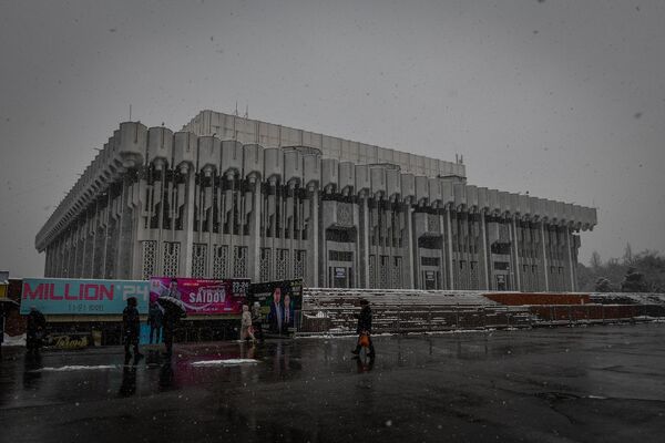 Дворец Дружбы народов — главный концертный зал Узбекистана - Sputnik Узбекистан