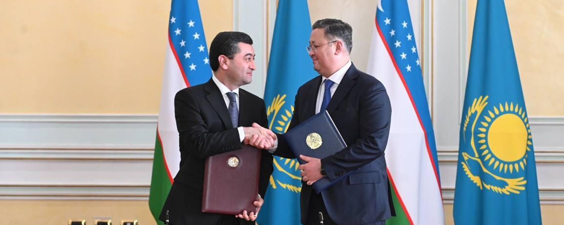 
Ministr inostrannix del Respubliki Uzbekistan Baxtiyor Saidov pribil s ofitsialnim vizitom v Astanu - Sputnik O‘zbekiston, 1920, 19.02.2024