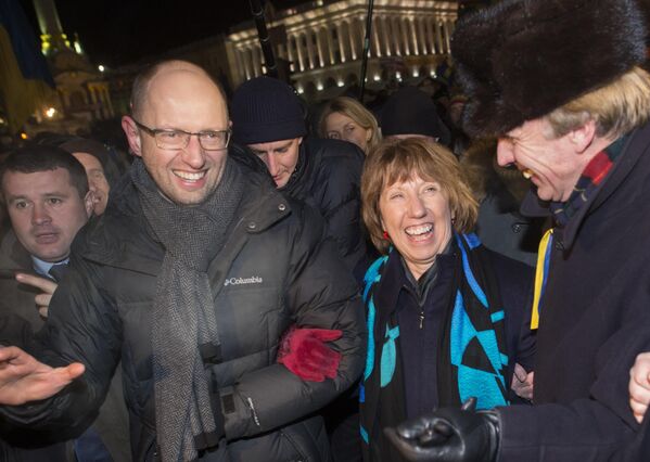 Глава европейской дипломатии Кэтрин Эштон на площади Независимости в Киеве - Sputnik Узбекистан