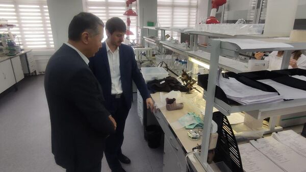 Представители ассоциации Узчармсаноат посетили Российский инновационный научно-производственный центр текстильной и легкой промышленности. - Sputnik Узбекистан