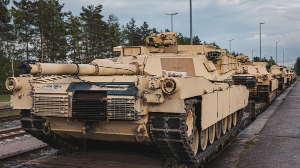 Otpravka tankov M1A1 Abrams v Germaniyu dlya dalneyshey peredachi ix Ukraine. - Sputnik O‘zbekiston
