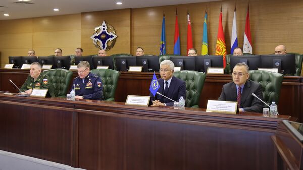 ОДКБ проводится стратегическая командно-штабная тренировка  - Sputnik Узбекистан