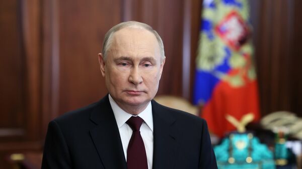 Президент РФ В.Путин выступил с обращением к гражданам России - Sputnik Узбекистан
