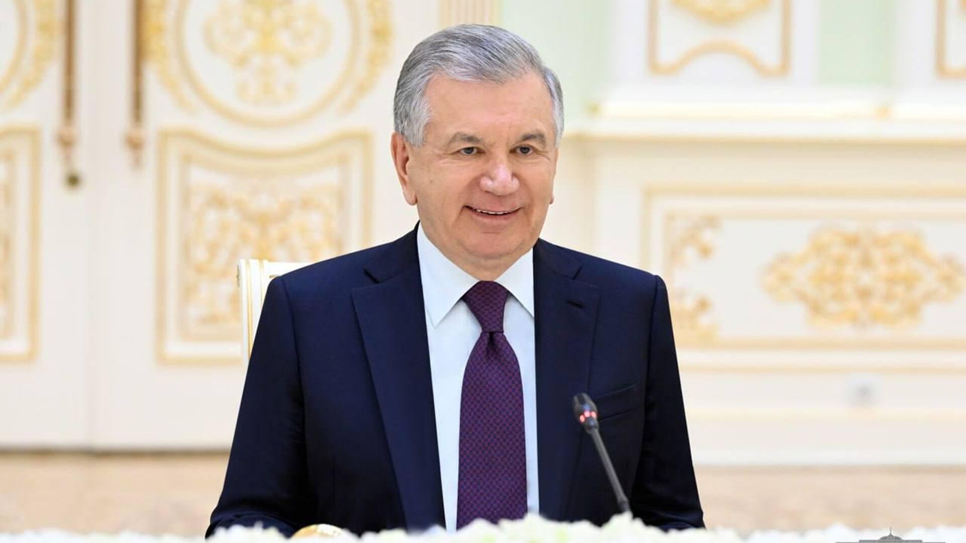 Шавкат Мирзиёев принял делегацию КНР во главе с председателем Народного правительства Синьцзян-Уйгурского автономного района. Шавкат Мирзиёев принял делегацию КНР во главе с председателем Народного правительства Синьцзян-Уйгурского автономного района. - Sputnik Узбекистан, 1920, 07.06.2025
