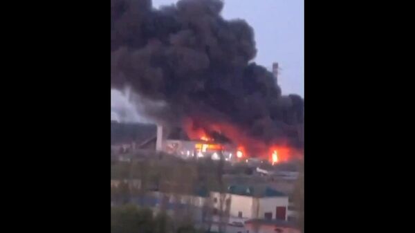 Видео пожара на Трипольской ТЭС под Киевом - Sputnik Ўзбекистон