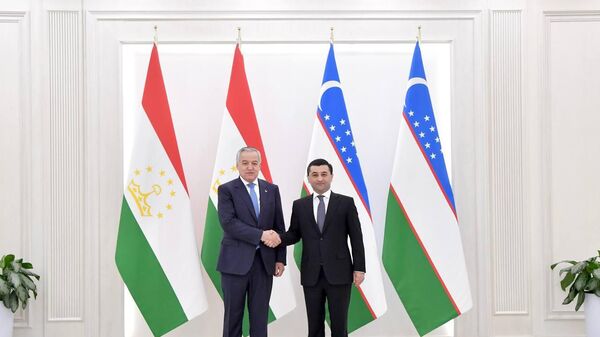 Министр иностранных дел Узбекистана провел встречу с министром иностранных дел Таджикистана  - Sputnik Узбекистан